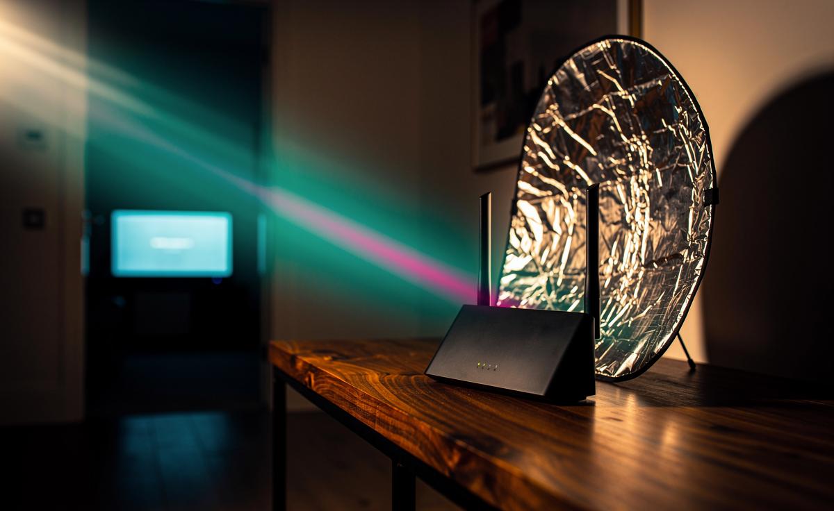 Aluminum Foil Versus WiFi Signals: The Clever Hack That Enhances Your Network Speed
